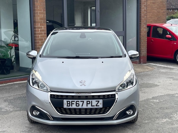 Used Peugeot 208 2017 for sale - 76214494: Photo 2