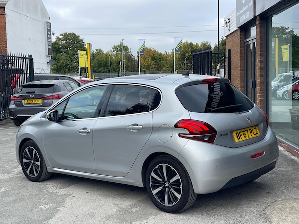Used Peugeot 208 2017 for sale - 76214494: Photo 5