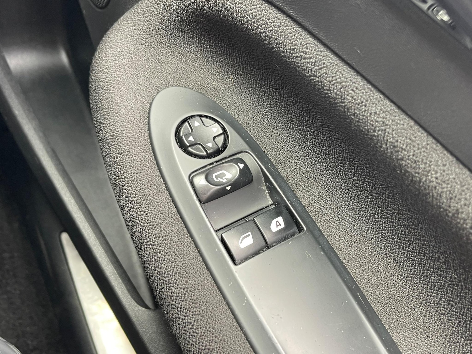 Used Citroen DS3 2011 for sale - 76127491: Photo 17