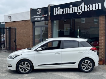 Used Hyundai i20 2015 for sale - 76127367: Photo