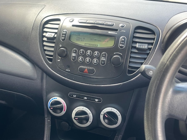 Used Hyundai i10 2008 for sale - 76127486: Photo 15