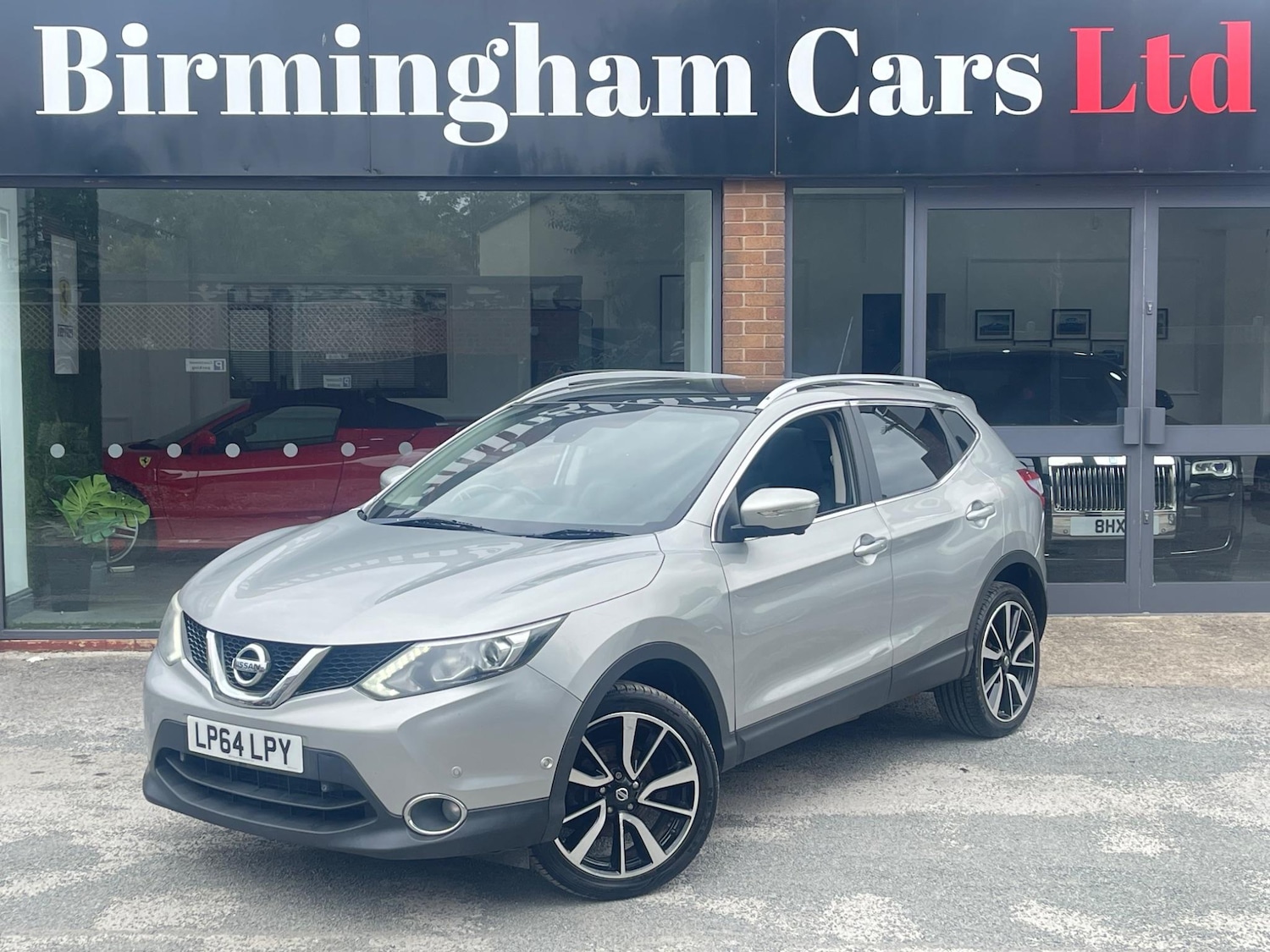 Used Nissan Qashqai 2015 for sale - 76127470: Photo 1