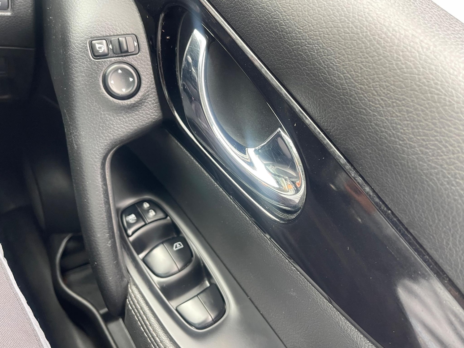 Used Nissan Qashqai 2015 for sale - 76127470: Photo 18