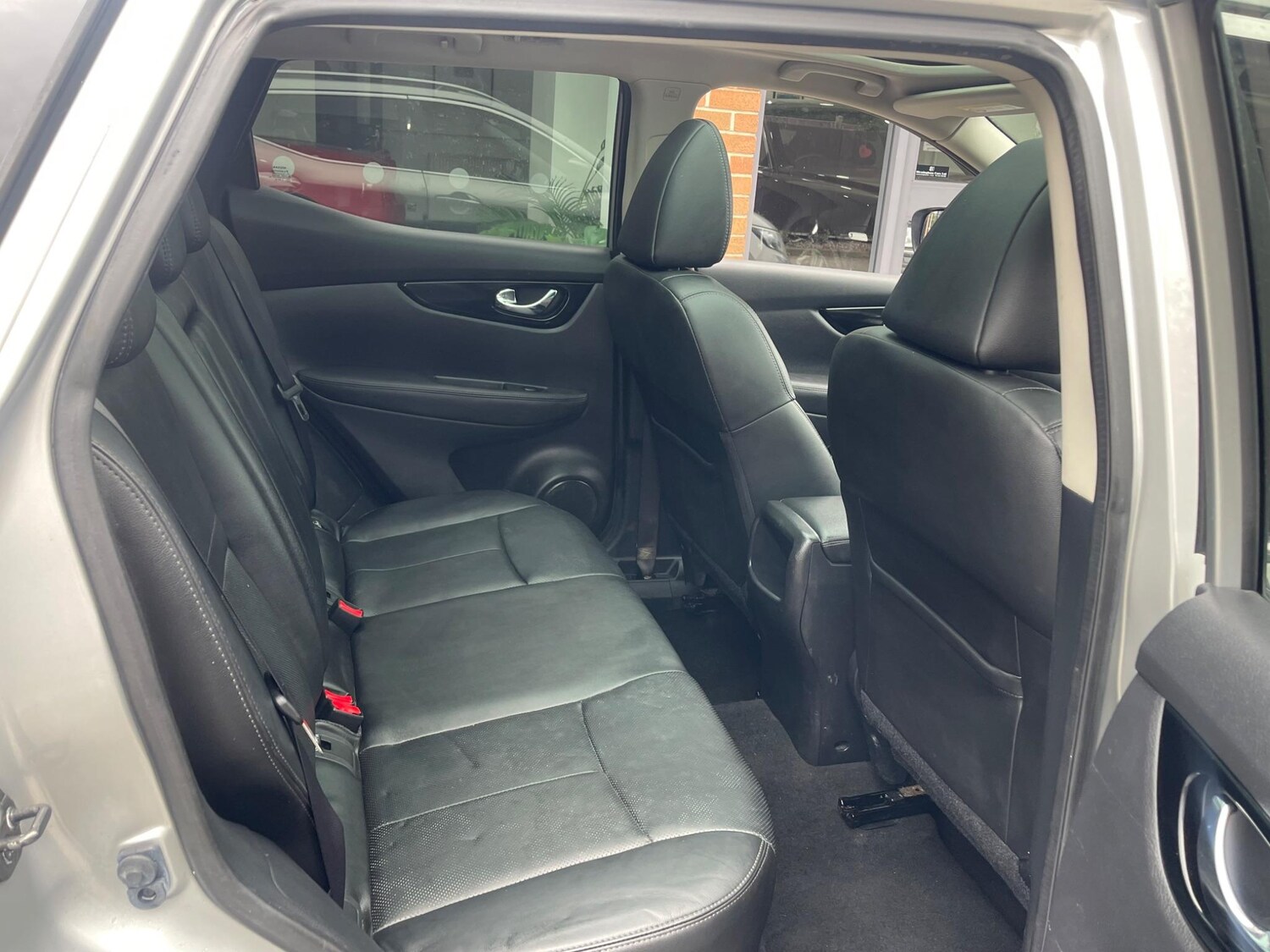 Used Nissan Qashqai 2015 for sale - 76127470: Photo 21