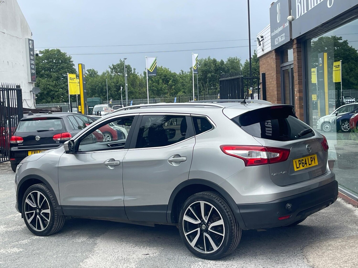 Used Nissan Qashqai 2015 for sale - 76127470: Photo 5