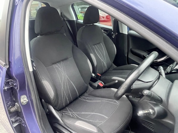 Used Peugeot 208 2014 for sale - 76127461: Photo 11