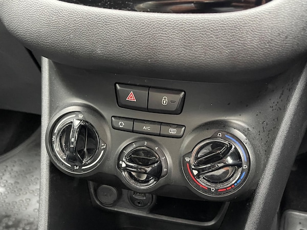 Used Peugeot 208 2014 for sale - 76127461: Photo 15