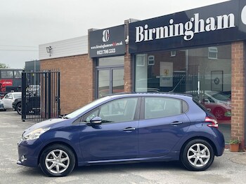 Used Peugeot 208 2014 for sale - 76127461: Photo 4