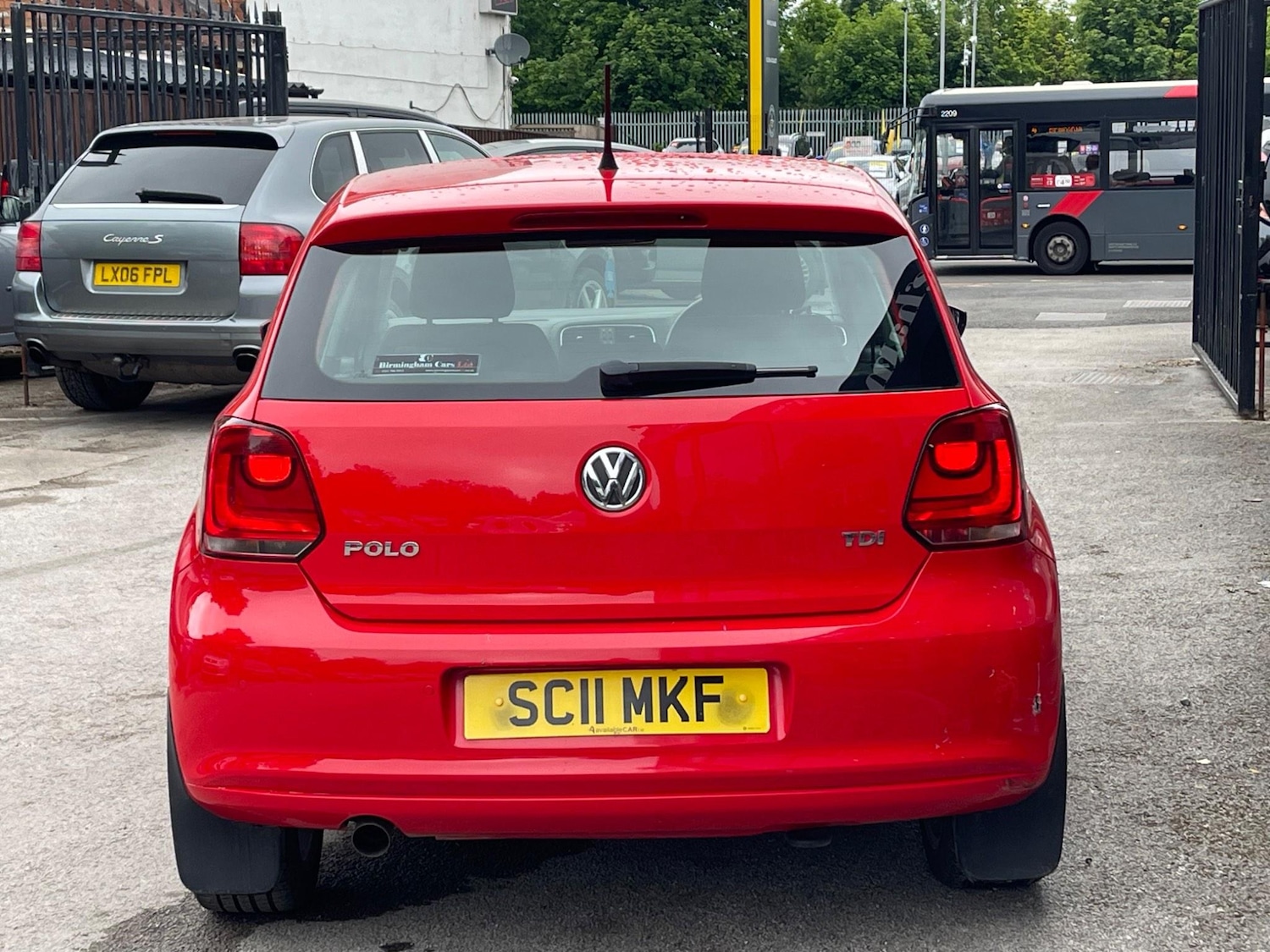 Used Volkswagen Polo 2011 for sale - 76127410: Photo 12