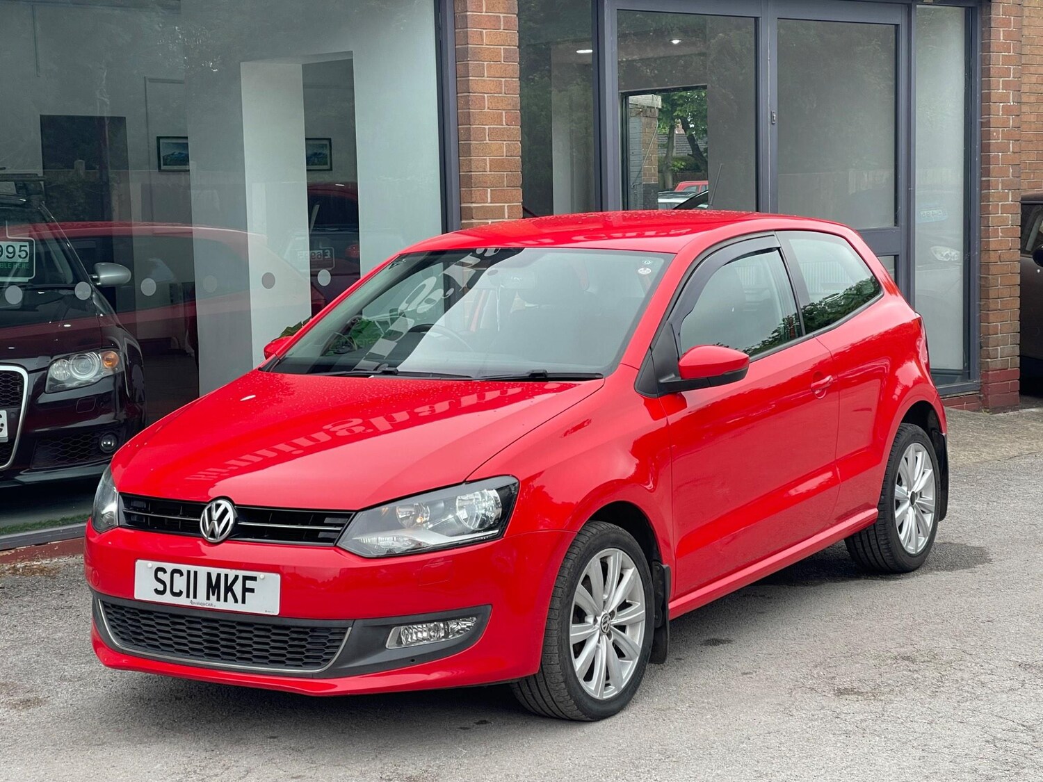 Used Volkswagen Polo 2011 for sale - 76127410: Photo 9