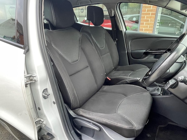 Used Renault Clio 2014 for sale - 76215107: Photo 10