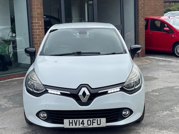 Used Renault Clio 2014 for sale - 76215107: Photo 2