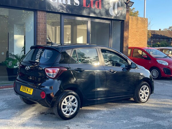 Used Hyundai i10 2018 for sale - 76166823: Photo 4