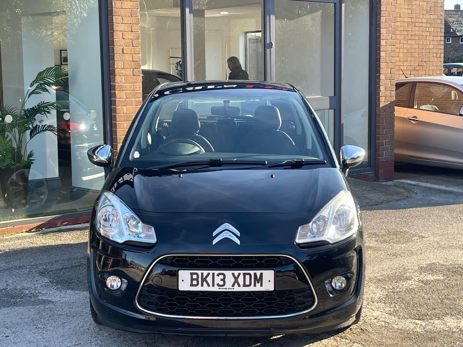 Used Citroen C3 2013 for sale - 76633856: Photo 2