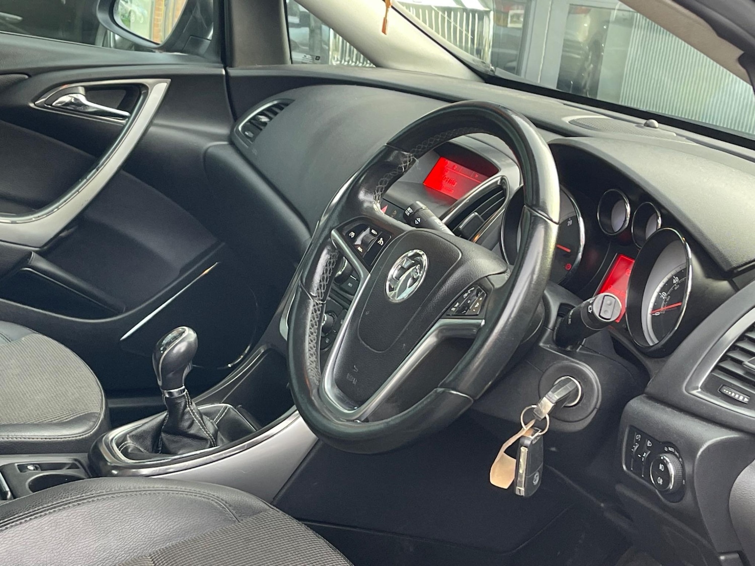 Used Vauxhall Astra 2010 for sale - 76127464: Photo 13