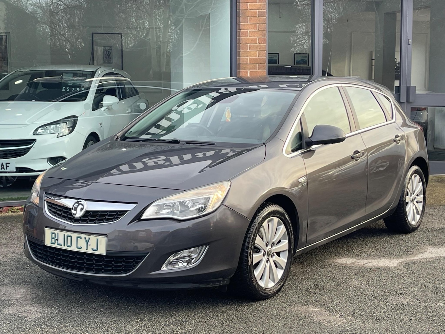 Used Vauxhall Astra 2010 for sale - 76127464: Photo 3