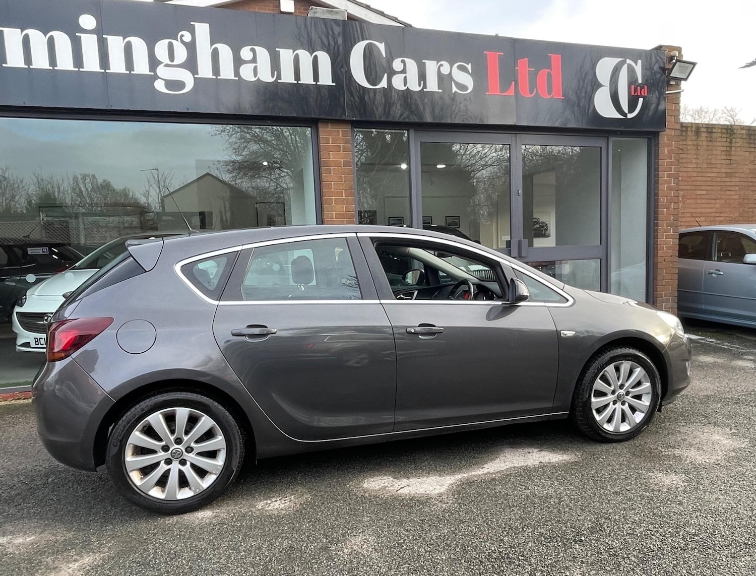 Used Vauxhall Astra 2010 for sale - 76127464: Photo 9