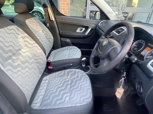Used Skoda Roomster 2010 for sale - 76127446: Photo 12