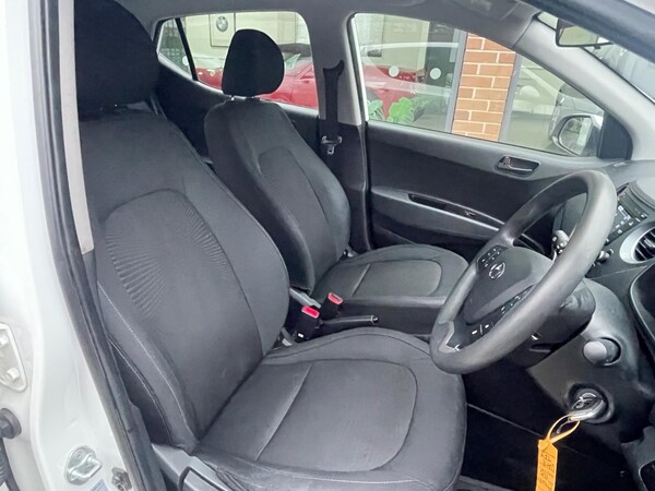 Used Hyundai i10 2018 for sale - 76259058: Photo 10
