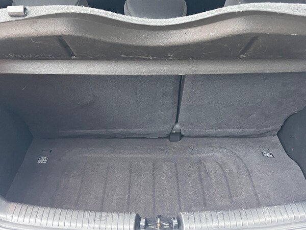 Used Hyundai i10 2018 for sale - 76259058: Photo 6