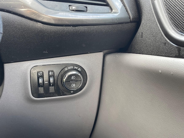 Used Vauxhall Corsa 2015 for sale - 76127438: Photo 14