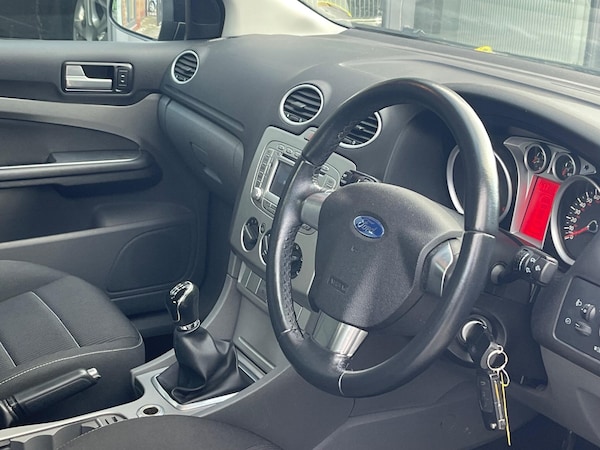 Used Ford Focus 2011 for sale - 76326538: Photo 14