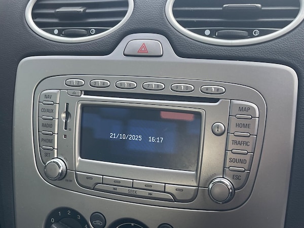 Used Ford Focus 2011 for sale - 76326538: Photo 15