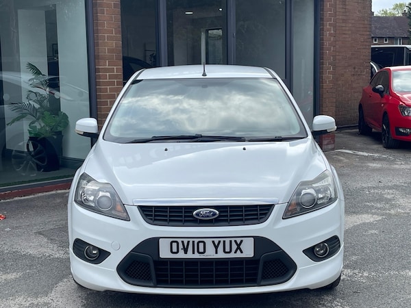 Used Ford Focus 2010 for sale - 76127358: Photo 2