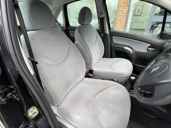 Used Citroen C3 2004 for sale - 76269802: Photo 10