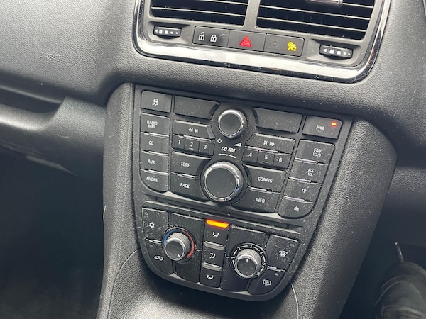 Used Vauxhall Meriva 2011 for sale - 76246823: Photo 12