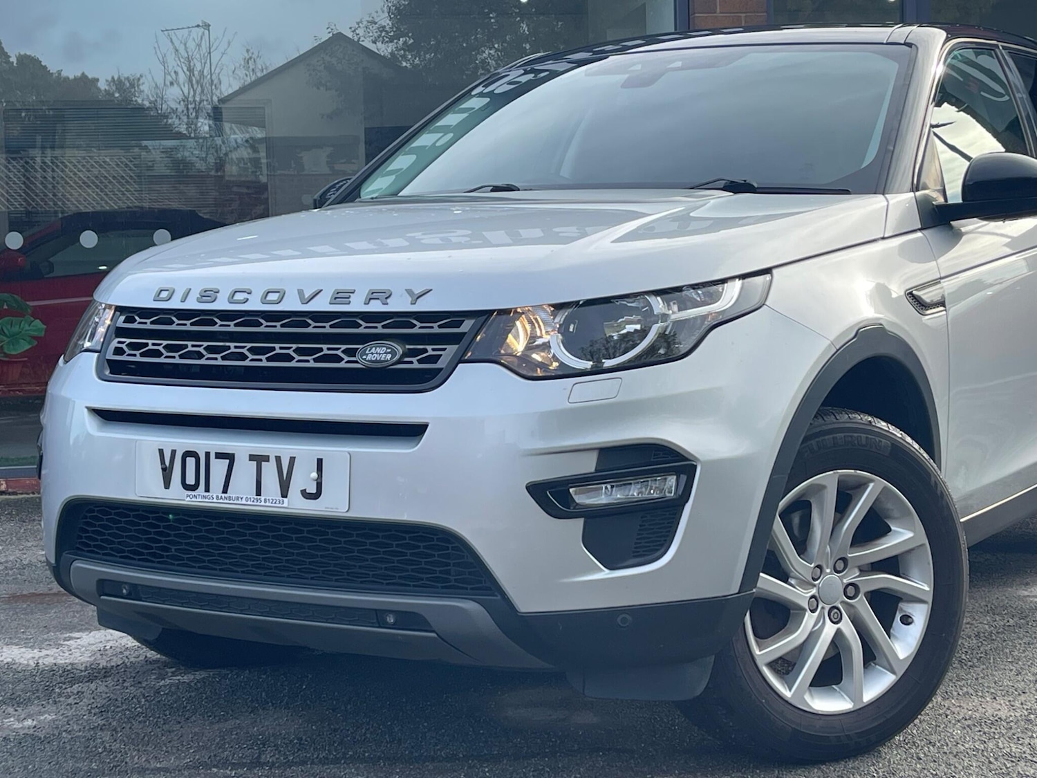 Used Land Rover Discovery Sport 2017 for sale - 76389259: Photo 2