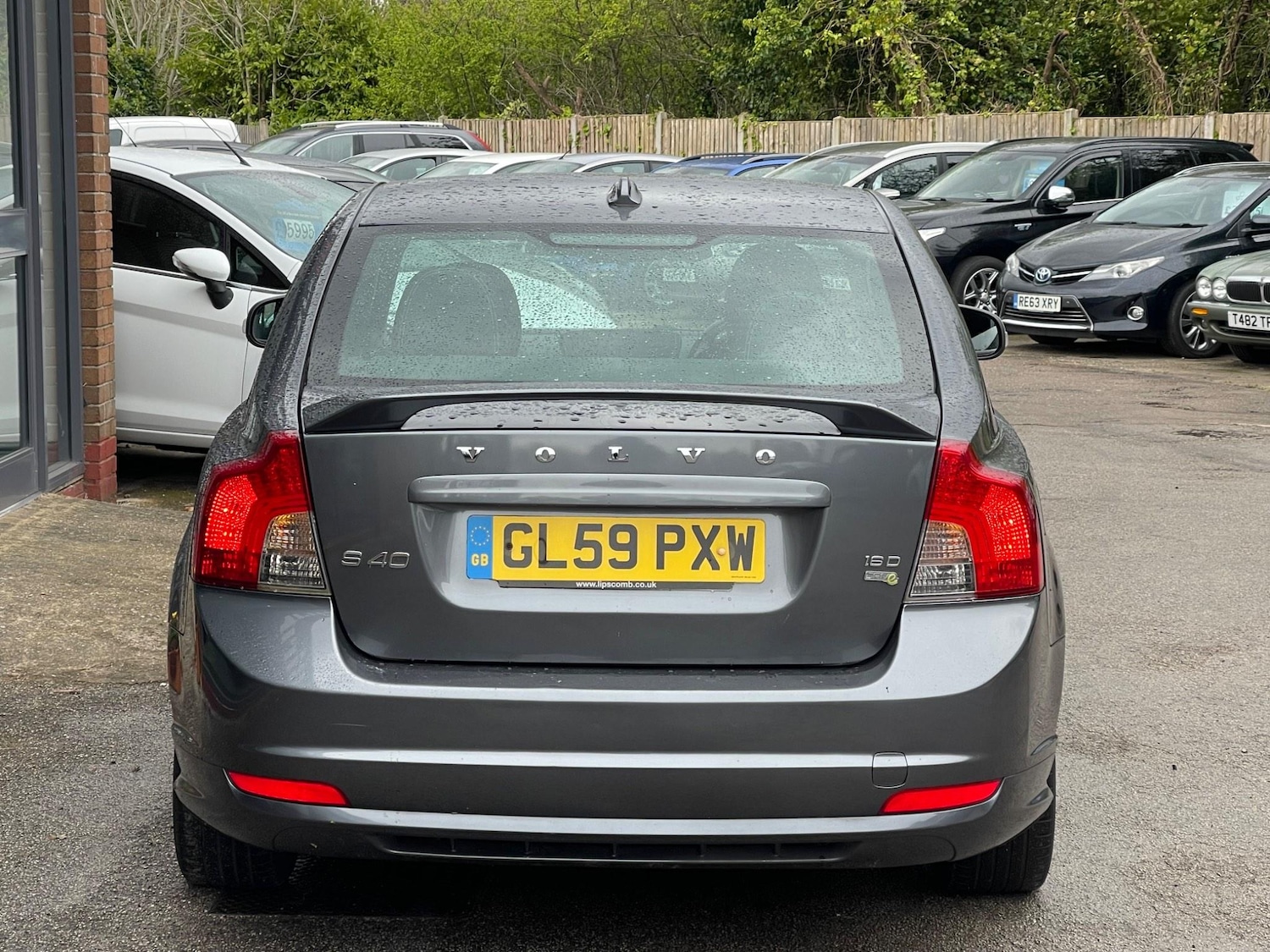 Used Volvo S40 2010 for sale - 76127430: Photo 6