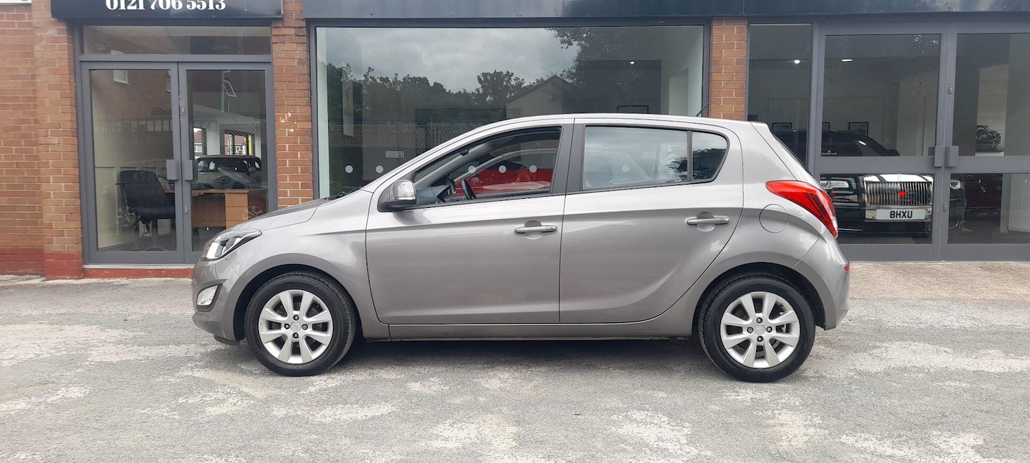 Used Hyundai i20 2014 for sale - 76127441: Photo 13