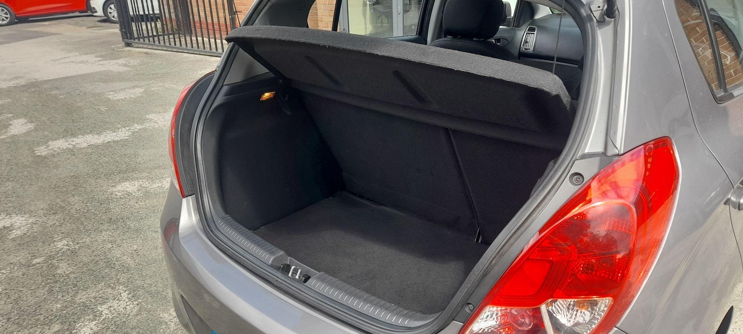 Used Hyundai i20 2014 for sale - 76127441: Photo 18