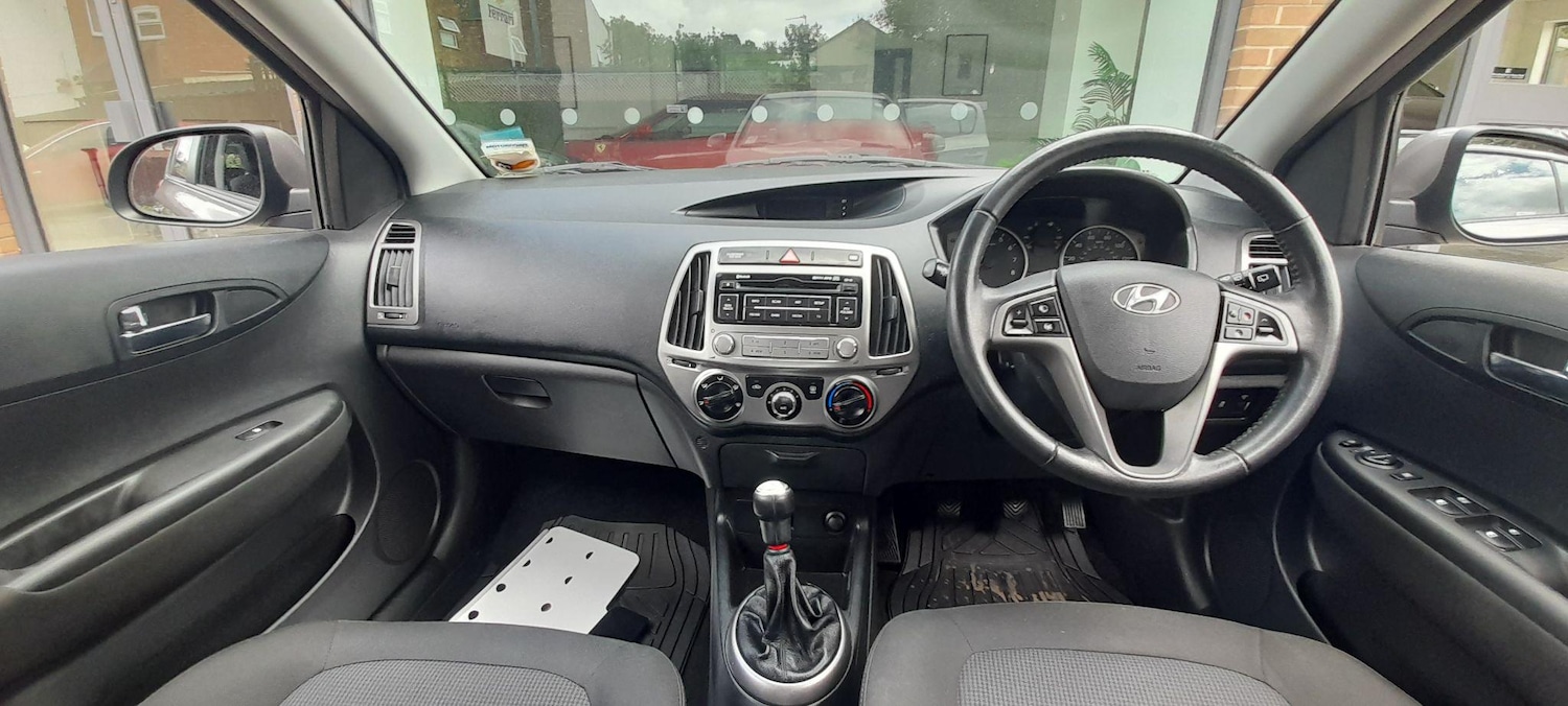 Used Hyundai i20 2014 for sale - 76127441: Photo 20