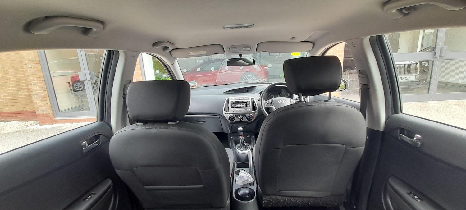 Used Hyundai i20 2014 for sale - 76127441: Photo 22