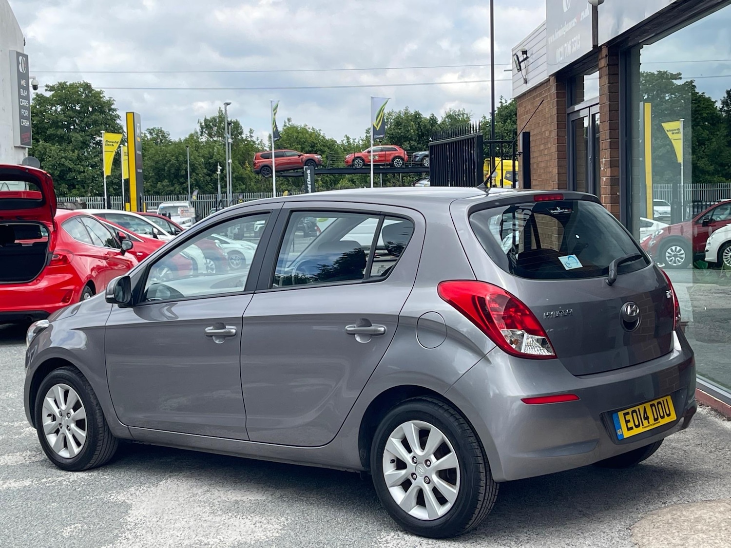 Used Hyundai i20 2014 for sale - 76127441: Photo 5