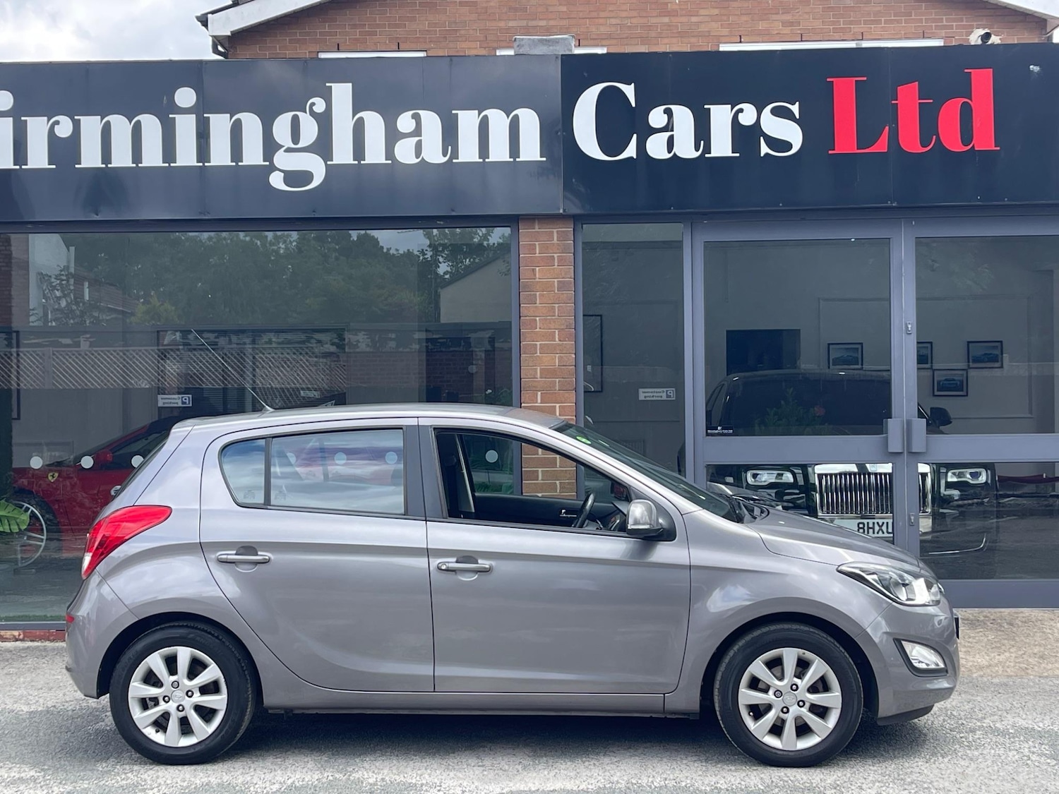 Used Hyundai i20 2014 for sale - 76127441: Photo 9