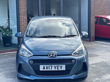 Used Hyundai i10 2017 for sale - 76127362: Photo