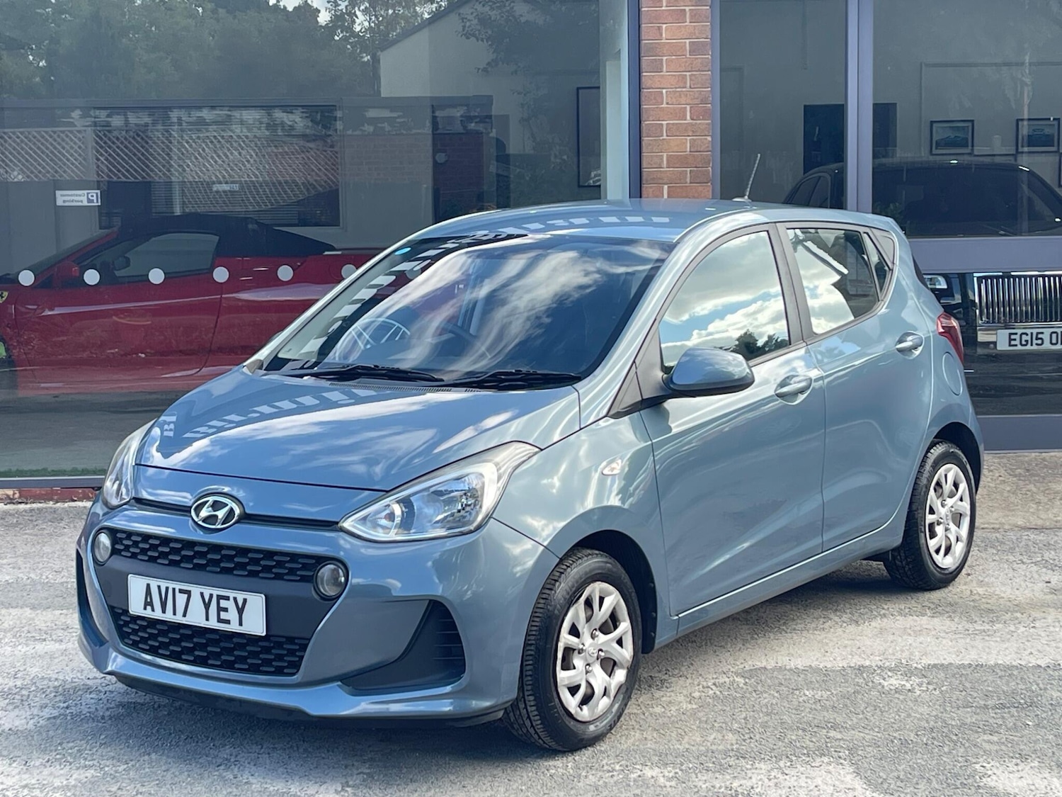 Used Hyundai i10 2017 for sale - 76127362: Photo 3