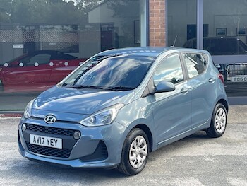 Used Hyundai i10 2017 for sale - 76127362: Photo