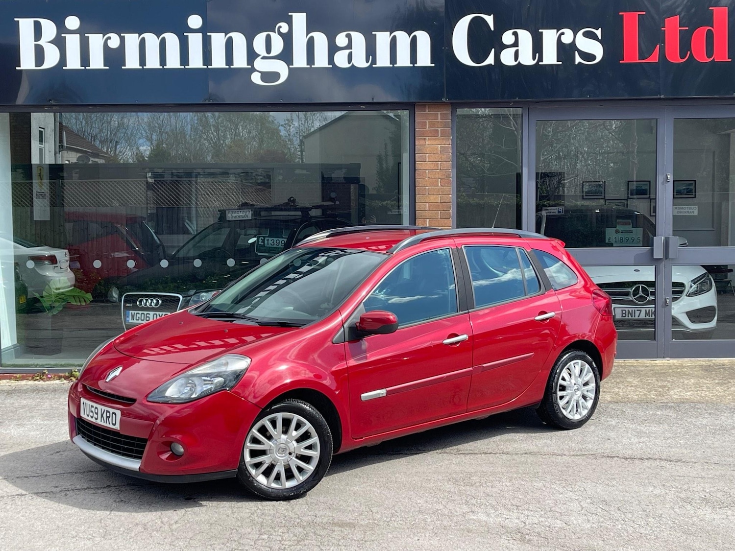 Used Renault Clio 2009 for sale - 76127363: Photo 1