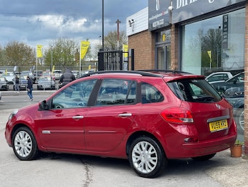 Used Renault Clio 2009 for sale - 76127363: Photo 4