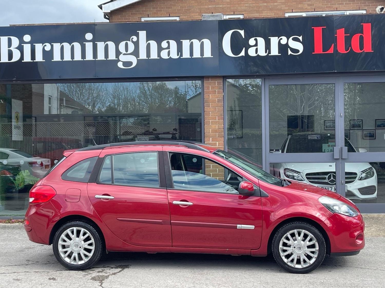 Used Renault Clio 2009 for sale - 76127363: Photo 7