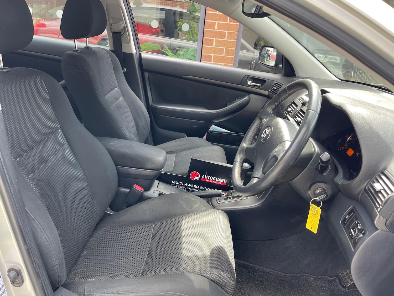 Used Toyota Avensis 2004 for sale - 76127469: Photo 12