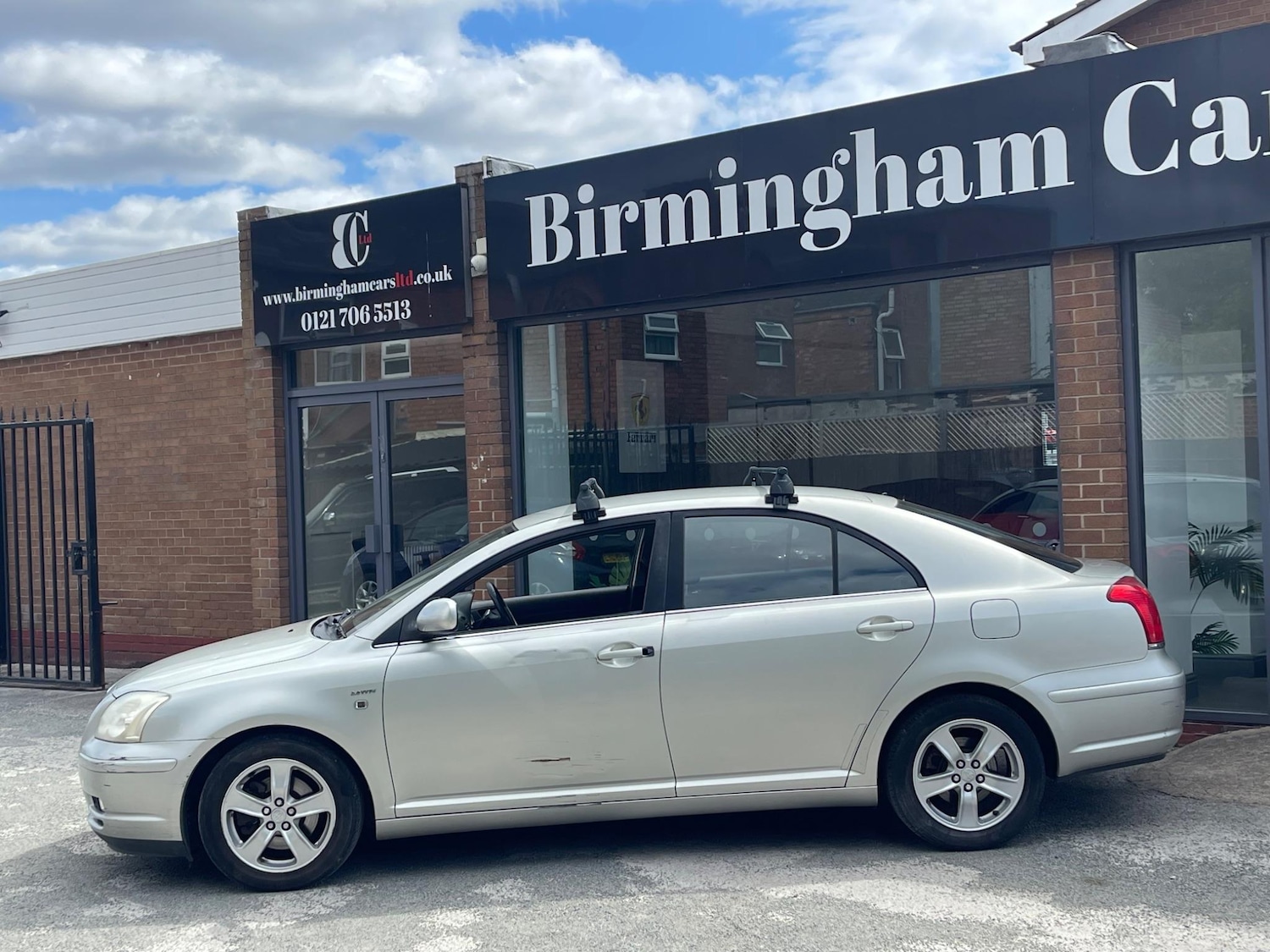 Used Toyota Avensis 2004 for sale - 76127469: Photo 4
