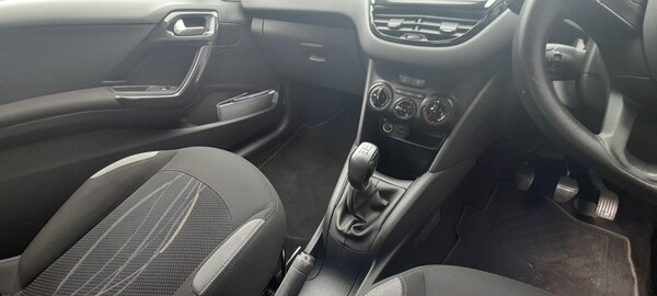 Used Peugeot 208 2013 for sale - 76127467: Photo 12