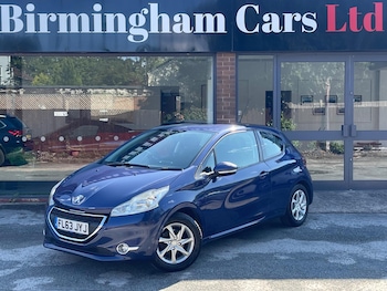 Peugeot - 208