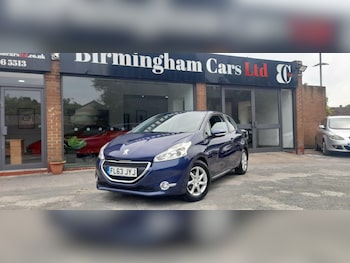 Used Peugeot 208 2013 for sale - 76127467: Photo 2