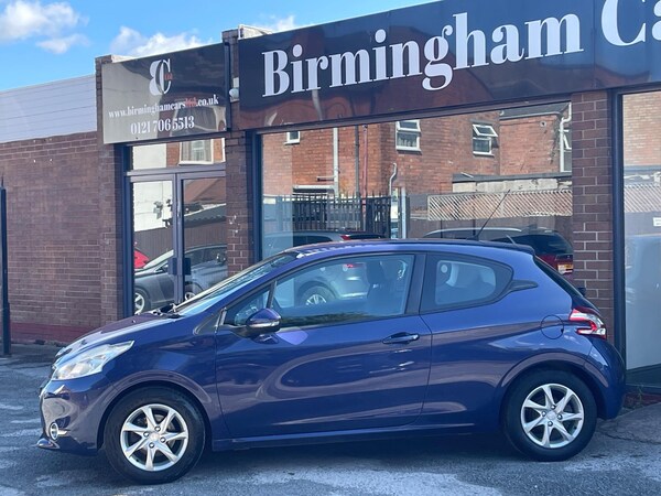 Used Peugeot 208 2013 for sale - 76127467: Photo 35